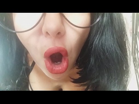 ❤️ Maitia, zure amaordeak ez dizu gaur eskolara joaten utziko... Gehiegi behar zaitut... ❤ Etxeko pornoa gugan ❤